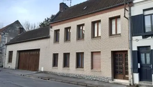 Maison avec garage de 180m2 