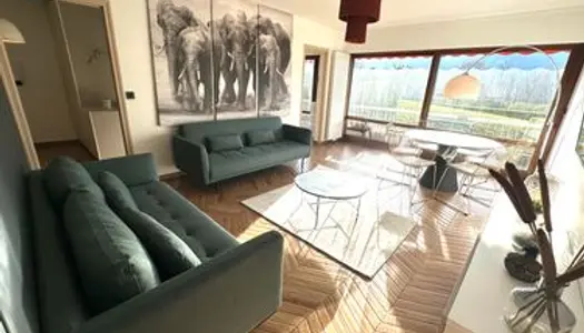 Appartement rénové 93m2 avec piscine et tennis