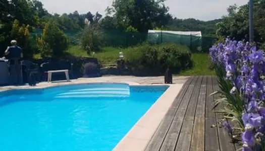 Domaine maisons et gîtes avec piscine