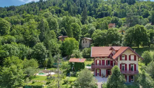 Maison de charme et de caratère, vue imprenable sur les montagne 