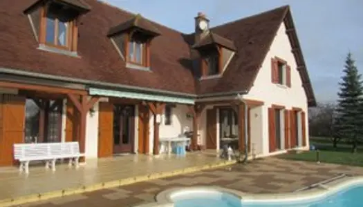 Maison 8 pièces 259 m²