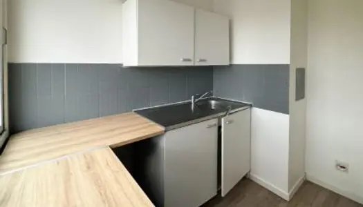 Studio 1 pièce 27 m² 