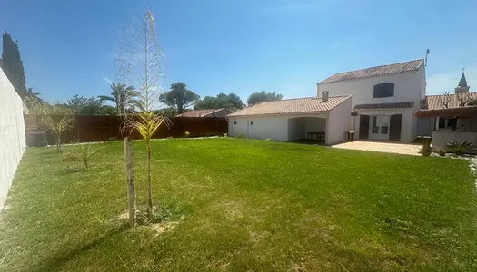 Pinet maison de 155m² avec 2 garages et grand terrain piscinable 