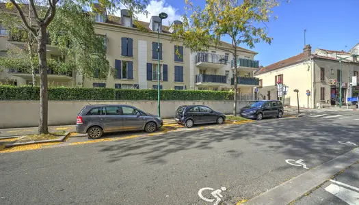 Appartement + Parking + Annexe 11
