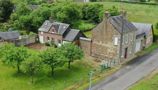 Ensemble de deux maisons à 5 minutes de Flers 