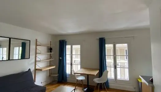 Propose studio meublé 27m², Le Perret, quartier Notre Dame 