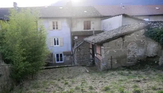 Maison à rénover de 120 m2 sur 290 m2 de terrain 