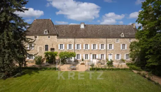 Château 26 pièces 905 m² 