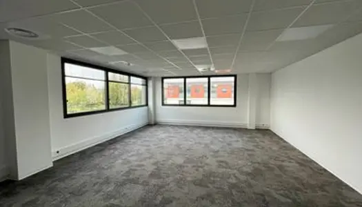 Bureaux 187 m² 