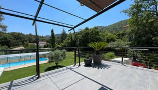 Villa Mimet 7 pièce(s) 235 m2 sur magnifique terrain de 3811m² avec piscine et garage