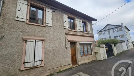 Maison 9 pièces 219 m²