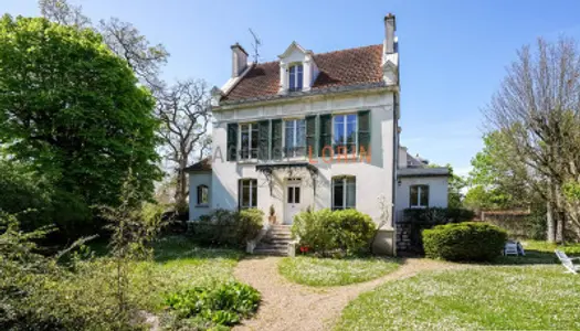 Maison 7 pièces 170 m²