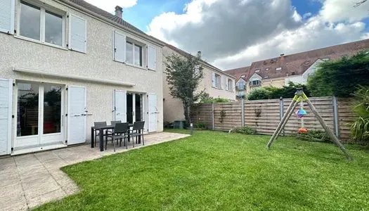 Maison 4 pièces 111 m² 