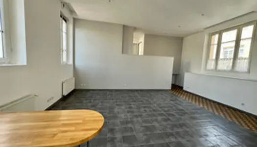 A VENDRE STYLE LOFT T5 au coeur du centre ville de BELFORT 