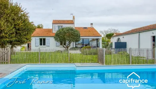 Maison type 6, quatre chambres, double garage, piscine, sur NIEUL SUR MER