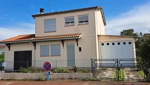 Dpt Lot et Garonne (47), à vendre Boe Maison Individuelle P4 - 75m² Habitables env. Garage
