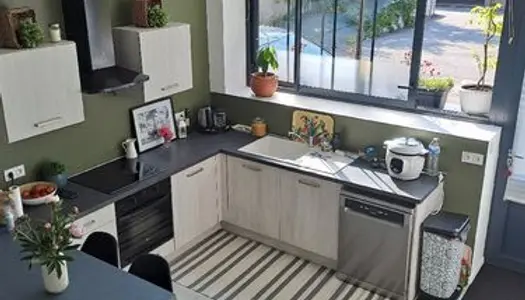 Duplex 103 m2, 4 pièces proche férié, ste Catherine Laval 