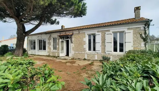 Immobilier professionnel Vente Saint-Pierre-d'Oléron 4 pièces 148 m²