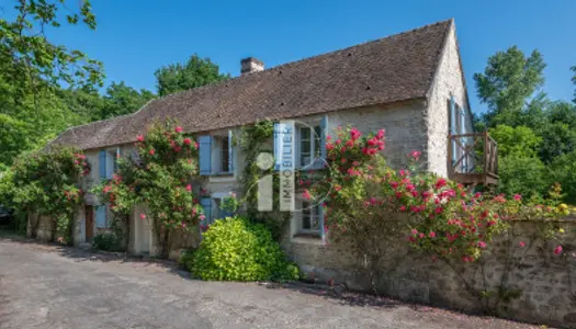 GREZ SUR LOING - PROCHE FONTAINEBLEAU - LONGERE DE CHARME 