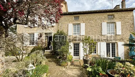 Grande maison / chambres d'hôtes + 2ème maison à rénover