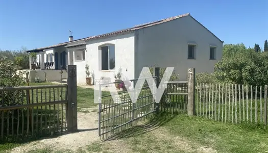 Ensemble immobilier à Fourques sur 2 hectares