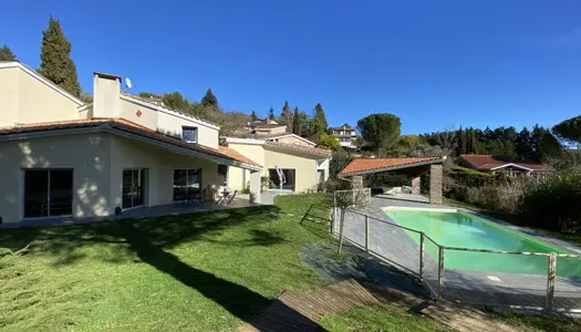 Maison 8 pièces 255 m² 