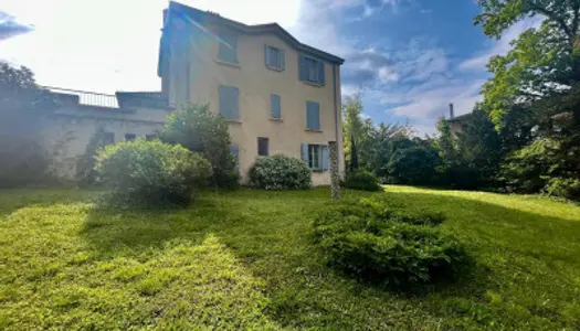 A louer - Maison d'exception meublée à Sainte Foy Les Lyon 