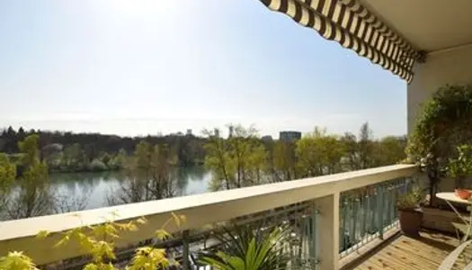 CALUIRE Quai du Rhône - Ravissant Appartement T3 de 78 m² avec balcon et vue panoramique sur Lyon 