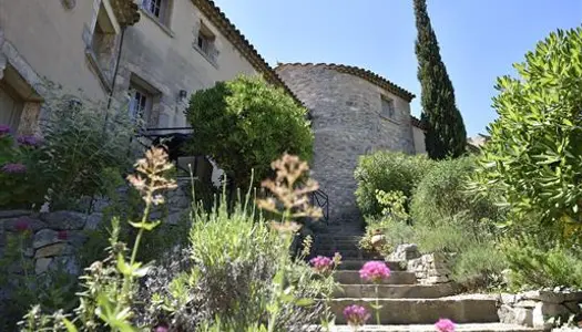 Mazet de 50 m2 de T3 dans un domaine sécurisé avec piscine 17 X 7