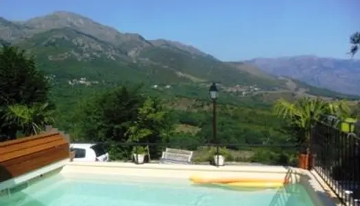 Grand T2 avec piscine à Poggio (8 min de Corté) 