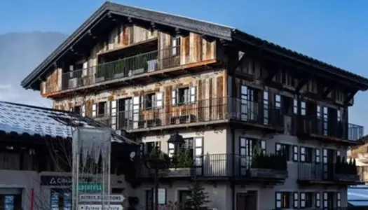 REF 474 : EXCLUSIVITE - IMMEUBLE DE STANDING - AU COEUR DU VILLAGE DE MEGÈVE - RARE