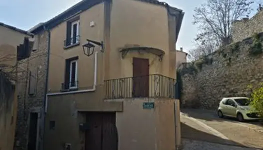 Maison de village avec terrasse