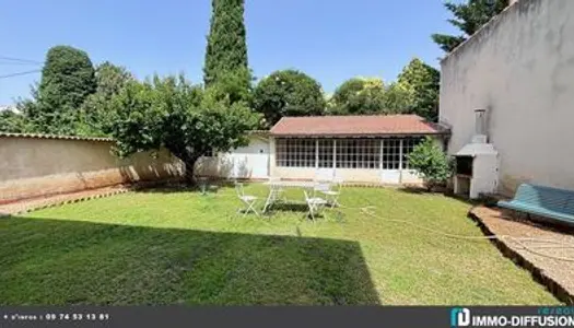 Maison - Villa Location Nîmes 5p 145m² 1580€