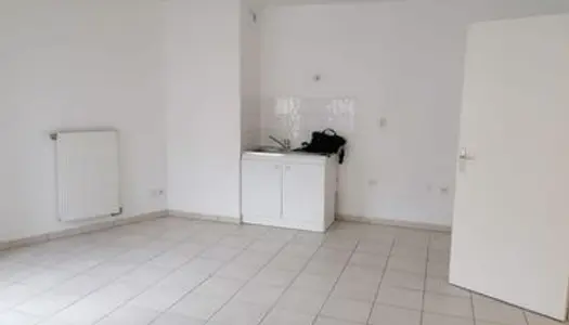 Appartement 2 pièces 45 m2 avec loggia et parking 