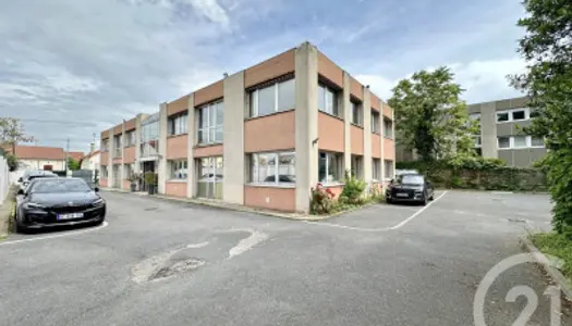 Local commercial 800 m² 