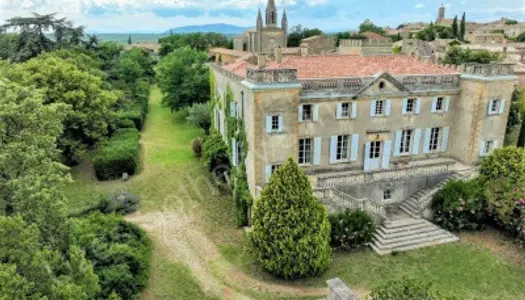 Château 17 pièces 900 m²
