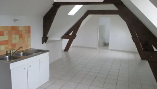 Studio 1 pièce 27 m² 