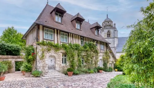 Ancien présbytère du 17e siècle avec maison d'amis 