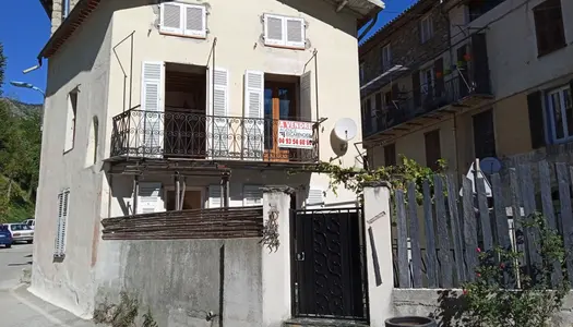 Vente Maison de village 81 m² à Lucéram 180 200 €