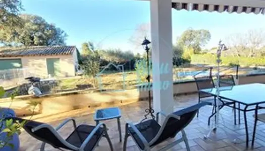 Villa 132m², plain pied, 4 chambres, piscine, terrain 1075m²