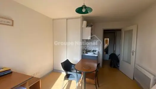 Studio 1 pièce 19 m²