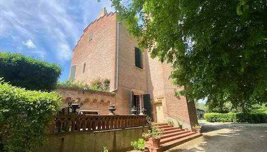 Location Château 230 m² à Toulouse 3 400 € CC /mois