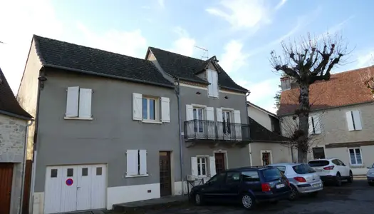 Vente Château 90 m² à Gramat 97 200 €