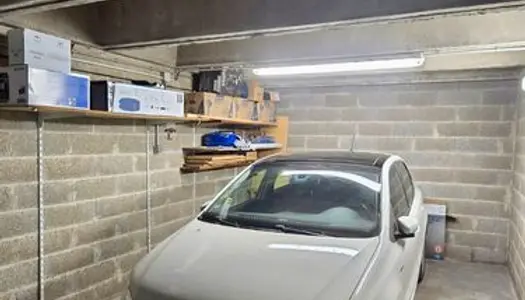 Garage dans résidence sécurisée 
