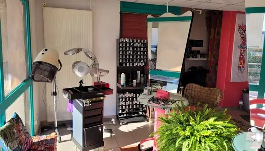Salon de coiffure 1 pièce 36 m² 