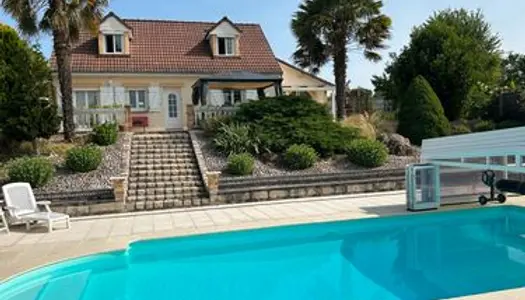 Belle maison 128 m2 avec piscine 