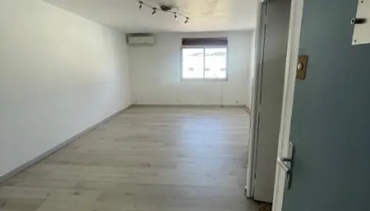 Bureau 28 m² 