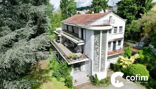 Maison 10 pièces 477 m² 