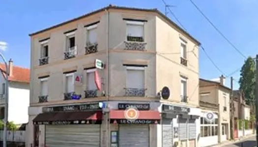 Immeuble Vente Bondy  350m² 1065000€