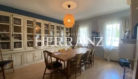 Propriété 7 pièces 170 m² 